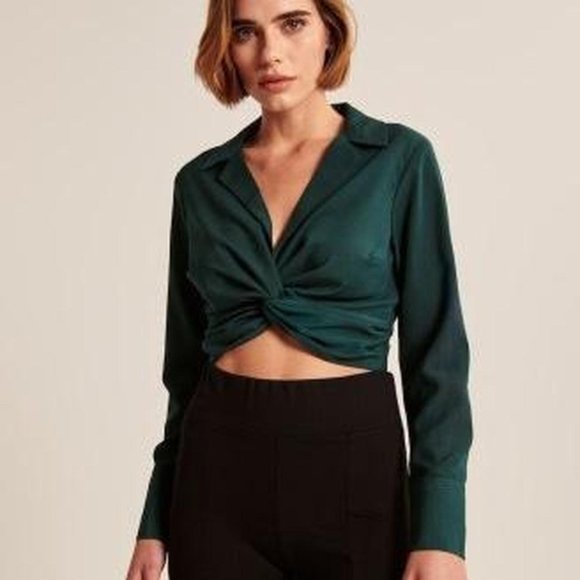 Abercrombie & Fitch Women's Green Blouse - Picture 1 of 4